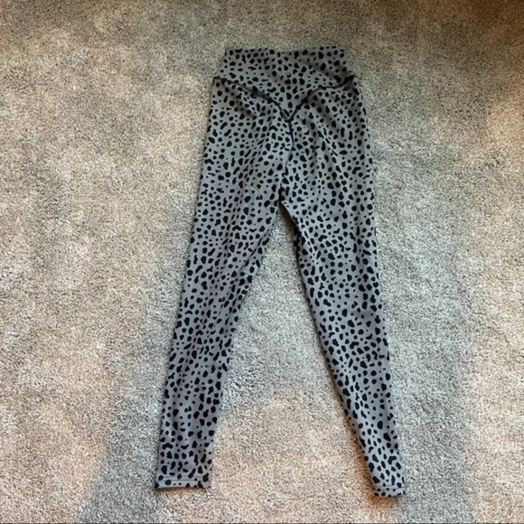 Balance Athletica Ascend Pant SnowLeopard Midnight - Picture 2 of 5